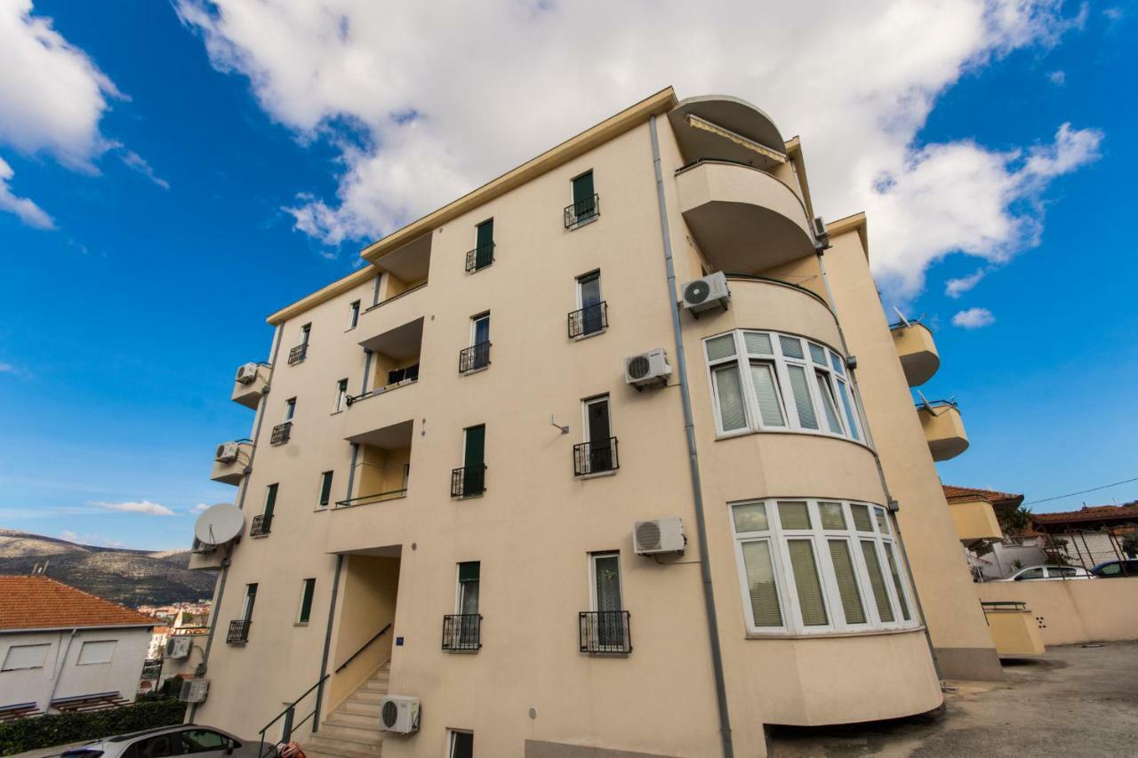 Apartman Ruza Apartment Trogir Exterior foto